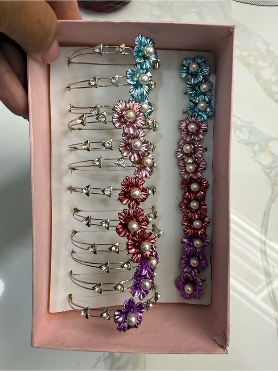 Other - Costume jewelry Floral with 12 bracelets and 12 rings adjustable